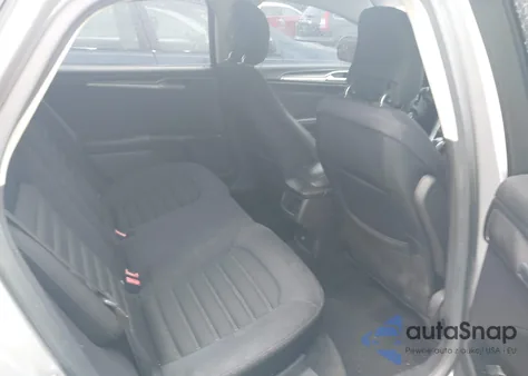 2013 Ford Fusion Se z USA, uszkodzony, nr VIN 3FA6P0H74DR221684